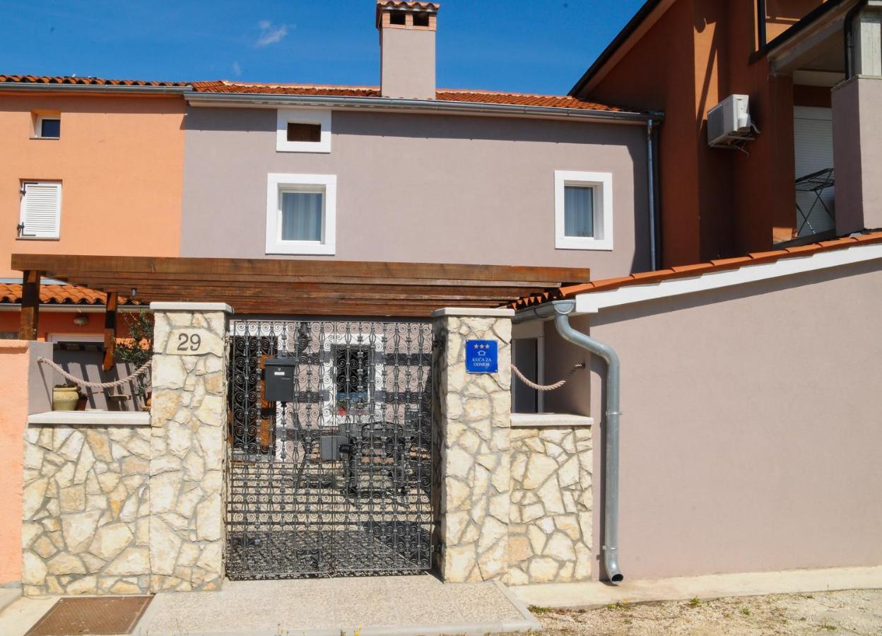 House Margerita Villa Pula Exterior photo